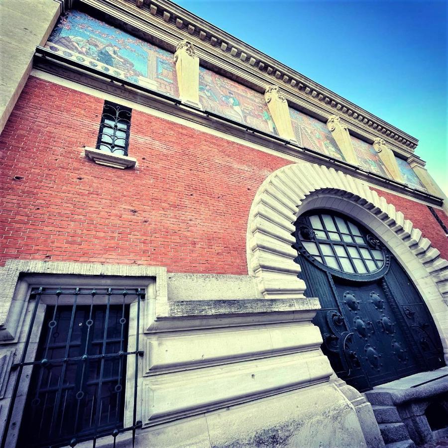 Charme De L'Ancien Pour Cet Appartement Entierement Renove Dans L'Hypercentre De Reims Kültér fotó