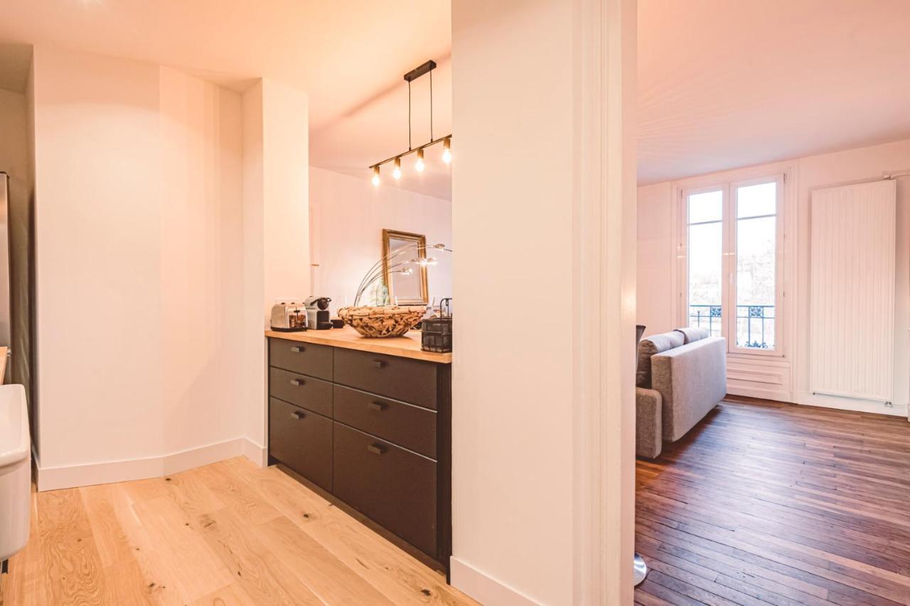 Charme De L'Ancien Pour Cet Appartement Entierement Renove Dans L'Hypercentre De Reims Kültér fotó