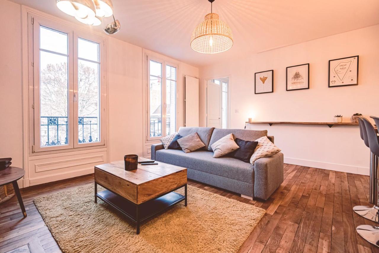 Charme De L'Ancien Pour Cet Appartement Entierement Renove Dans L'Hypercentre De Reims Kültér fotó
